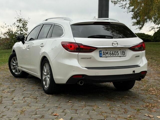 Белый Мазда 6, объемом двигателя 2.2 л и пробегом 250 тыс. км за 9199 $, фото 6 на Automoto.ua