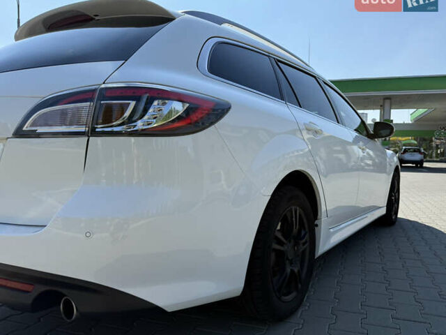 Білий Мазда 6, об'ємом двигуна 2.2 л та пробігом 231 тис. км за 7999 $, фото 8 на Automoto.ua