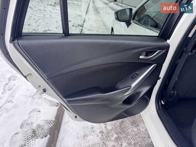 Білий Мазда 6, об'ємом двигуна 2.18 л та пробігом 199 тис. км за 11950 $, фото 22 на Automoto.ua