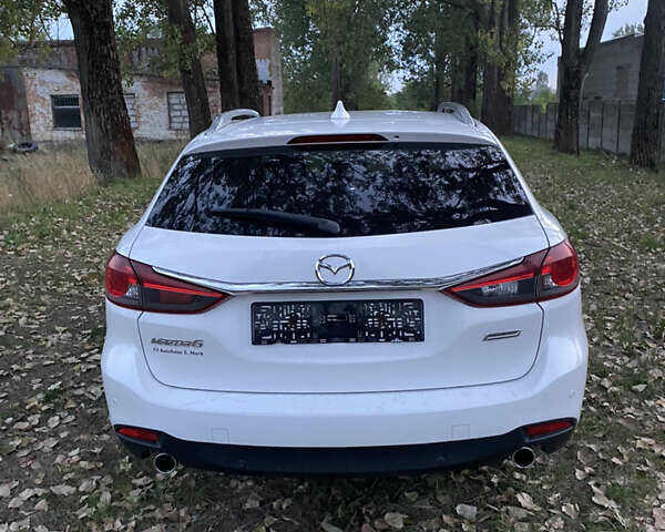 Белый Мазда 6, объемом двигателя 2.2 л и пробегом 321 тыс. км за 9100 $, фото 6 на Automoto.ua
