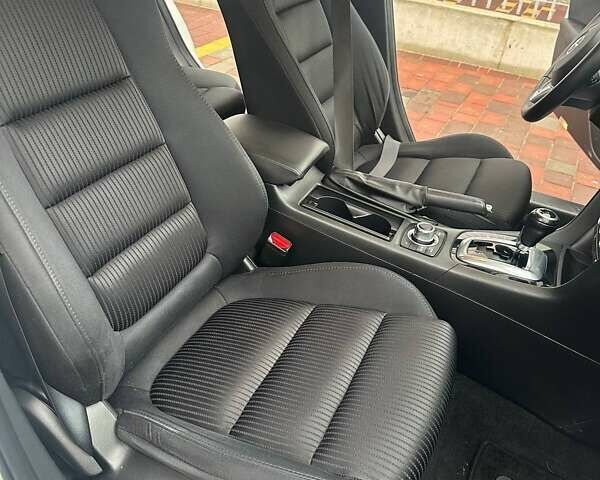 Белый Мазда 6, объемом двигателя 2.2 л и пробегом 200 тыс. км за 11800 $, фото 20 на Automoto.ua