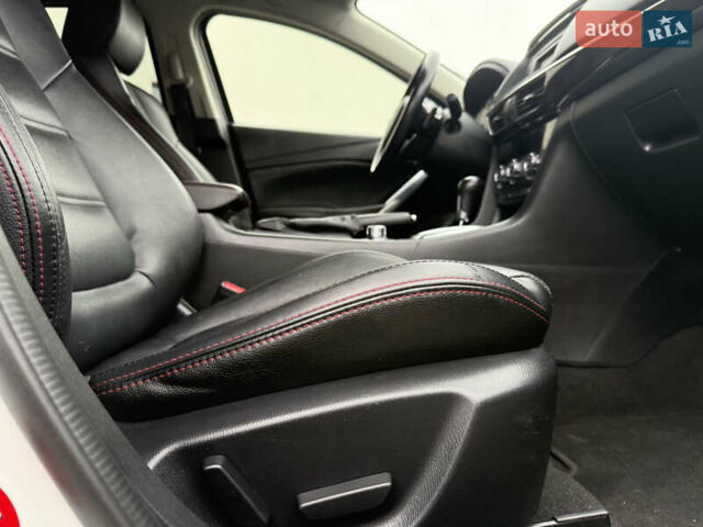 Білий Мазда 6, об'ємом двигуна 2.18 л та пробігом 181 тис. км за 10700 $, фото 39 на Automoto.ua