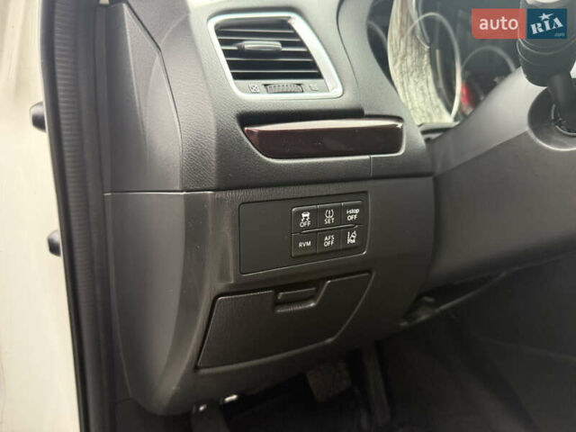 Белый Мазда 6, объемом двигателя 2.18 л и пробегом 181 тыс. км за 10600 $, фото 47 на Automoto.ua