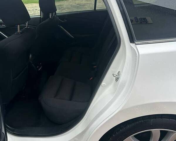 Белый Мазда 6, объемом двигателя 2.2 л и пробегом 200 тыс. км за 11800 $, фото 25 на Automoto.ua