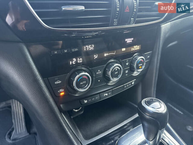 Белый Мазда 6, объемом двигателя 2.18 л и пробегом 179 тыс. км за 10700 $, фото 16 на Automoto.ua