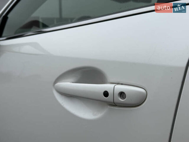 Білий Мазда 6, об'ємом двигуна 2.18 л та пробігом 181 тис. км за 10700 $, фото 10 на Automoto.ua