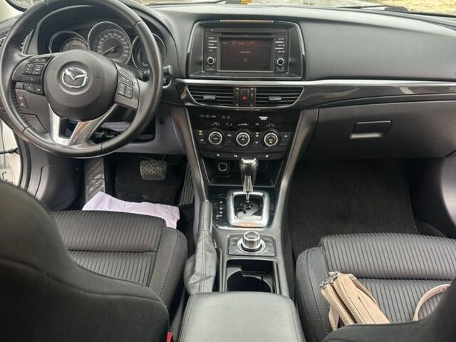 Белый Мазда 6, объемом двигателя 2.2 л и пробегом 200 тыс. км за 12000 $, фото 3 на Automoto.ua