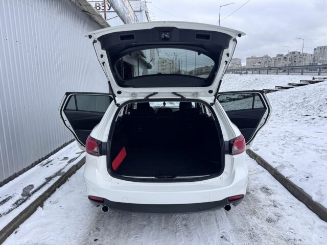 Белый Мазда 6, объемом двигателя 2.2 л и пробегом 199 тыс. км за 11950 $, фото 5 на Automoto.ua