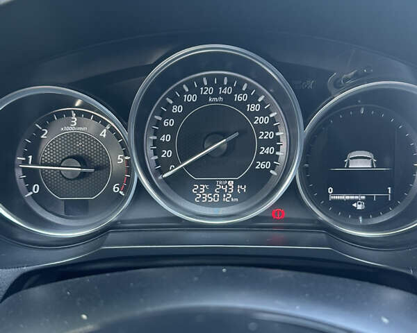 Білий Мазда 6, об'ємом двигуна 2.19 л та пробігом 235 тис. км за 11200 $, фото 8 на Automoto.ua