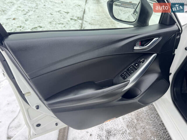 Білий Мазда 6, об'ємом двигуна 2.18 л та пробігом 199 тис. км за 11950 $, фото 18 на Automoto.ua