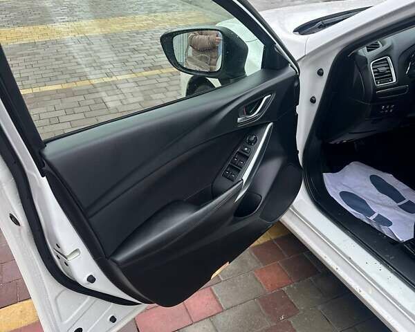 Белый Мазда 6, объемом двигателя 2.2 л и пробегом 200 тыс. км за 11800 $, фото 24 на Automoto.ua