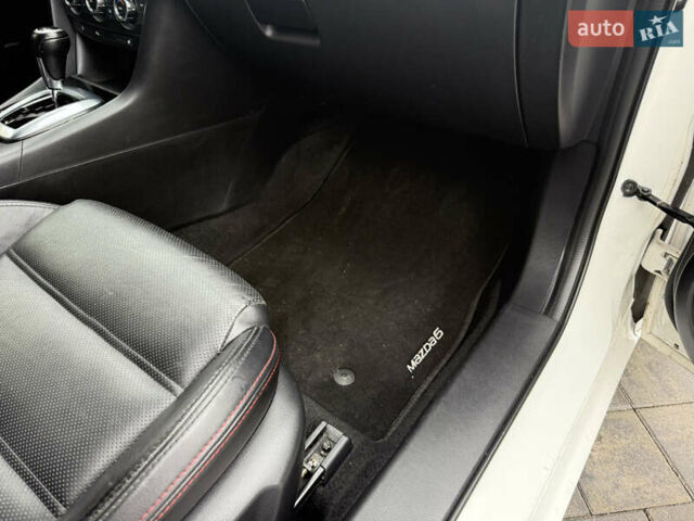 Белый Мазда 6, объемом двигателя 2.18 л и пробегом 181 тыс. км за 10600 $, фото 35 на Automoto.ua