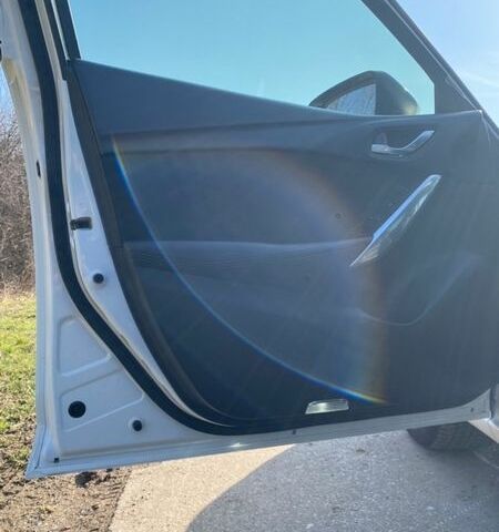 Білий Мазда 6, об'ємом двигуна 2 л та пробігом 270 тис. км за 11750 $, фото 6 на Automoto.ua