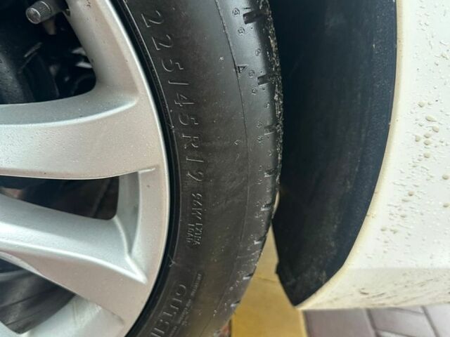 Белый Мазда 6, объемом двигателя 2.2 л и пробегом 200 тыс. км за 12000 $, фото 6 на Automoto.ua