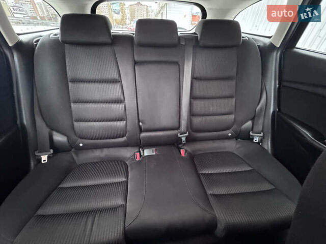 Білий Мазда 6, об'ємом двигуна 2.18 л та пробігом 199 тис. км за 11950 $, фото 30 на Automoto.ua