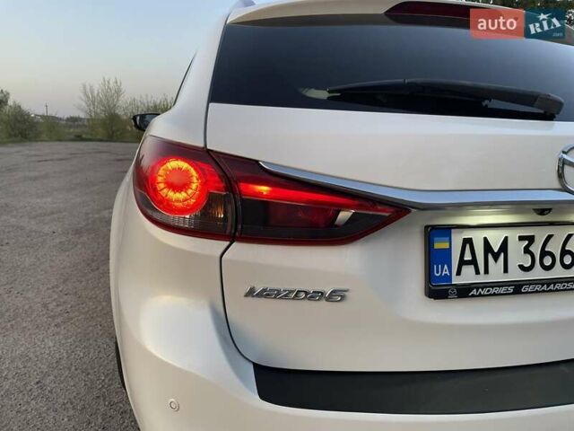 Білий Мазда 6, об'ємом двигуна 2.18 л та пробігом 263 тис. км за 9900 $, фото 17 на Automoto.ua
