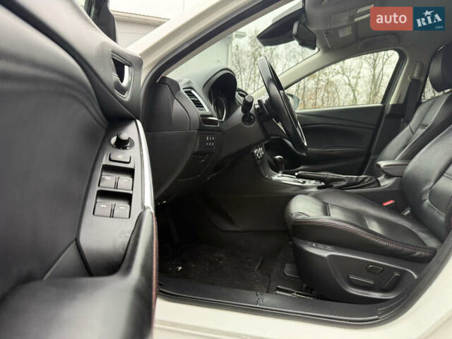 Белый Мазда 6, объемом двигателя 2.18 л и пробегом 181 тыс. км за 10600 $, фото 43 на Automoto.ua