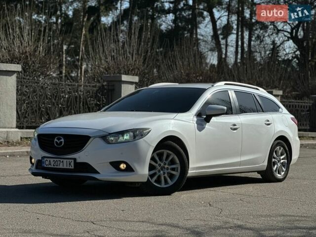 Белый Мазда 6, объемом двигателя 2.2 л и пробегом 238 тыс. км за 9300 $, фото 5 на Automoto.ua