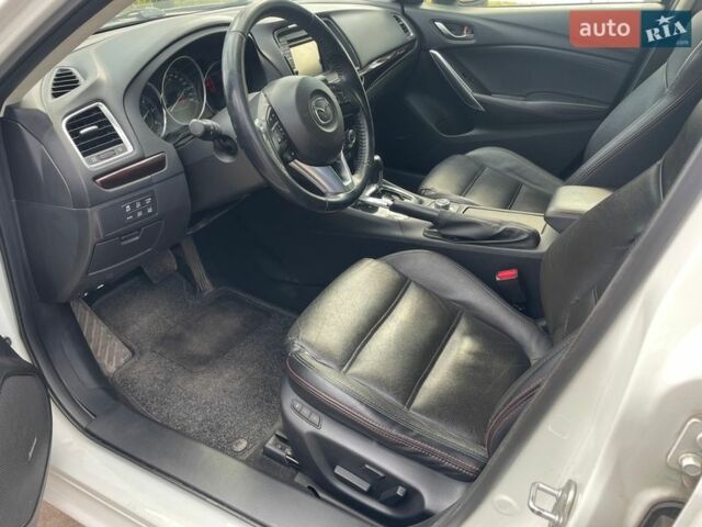Білий Мазда 6, об'ємом двигуна 2.18 л та пробігом 216 тис. км за 10800 $, фото 18 на Automoto.ua
