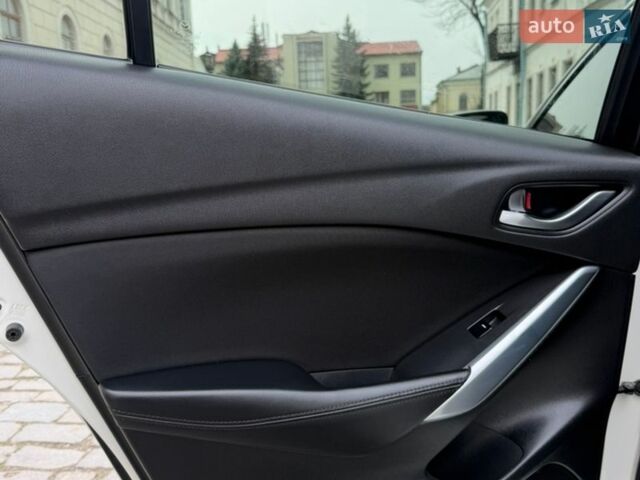 Білий Мазда 6, об'ємом двигуна 2.19 л та пробігом 239 тис. км за 10999 $, фото 39 на Automoto.ua