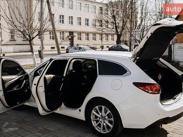 Білий Мазда 6, об'ємом двигуна 2.19 л та пробігом 204 тис. км за 10800 $, фото 2 на Automoto.ua