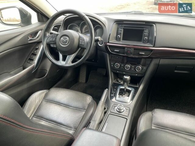 Білий Мазда 6, об'ємом двигуна 2.18 л та пробігом 216 тис. км за 10800 $, фото 27 на Automoto.ua