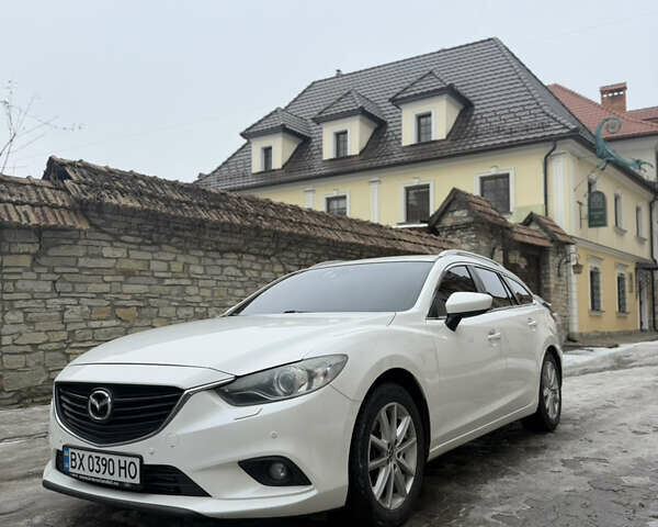 Белый Мазда 6, объемом двигателя 2.19 л и пробегом 219 тыс. км за 10999 $, фото 1 на Automoto.ua