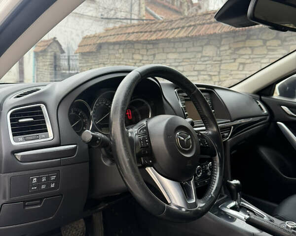 Белый Мазда 6, объемом двигателя 2.19 л и пробегом 219 тыс. км за 10999 $, фото 25 на Automoto.ua