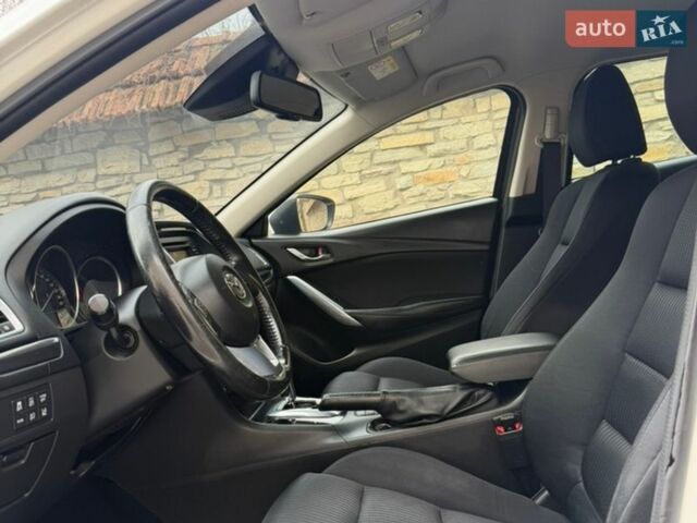 Білий Мазда 6, об'ємом двигуна 2.19 л та пробігом 239 тис. км за 10999 $, фото 44 на Automoto.ua