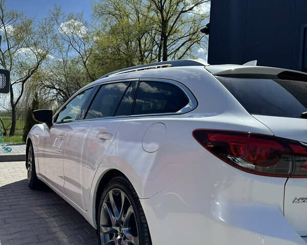 Белый Мазда 6, объемом двигателя 2.2 л и пробегом 190 тыс. км за 15999 $, фото 8 на Automoto.ua