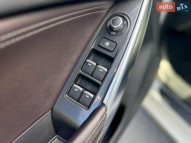 Білий Мазда 6, об'ємом двигуна 2.2 л та пробігом 176 тис. км за 13499 $, фото 14 на Automoto.ua