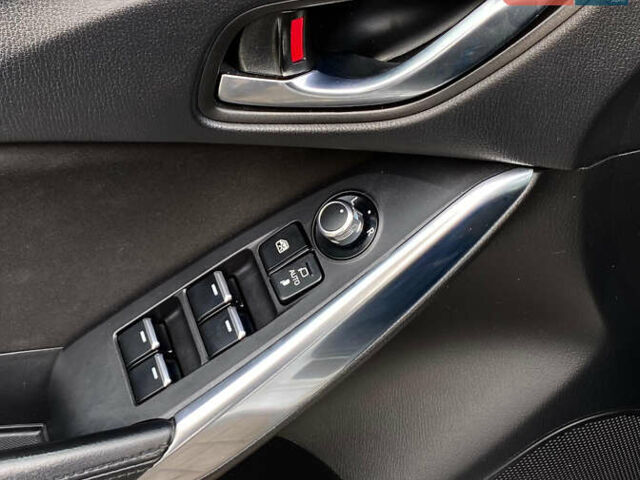 Мазда 6 2016 у Рівному на Automoto.ua Білий Мазда 6, об'ємом двигуна 2 л та пробігом 130 тис. км за 16700 $, фото 13 на Automoto.ua