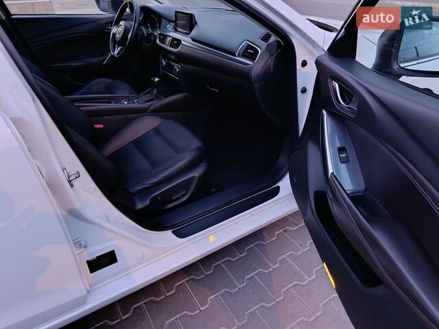 Белый Мазда 6, объемом двигателя 2.2 л и пробегом 177 тыс. км за 12900 $, фото 11 на Automoto.ua