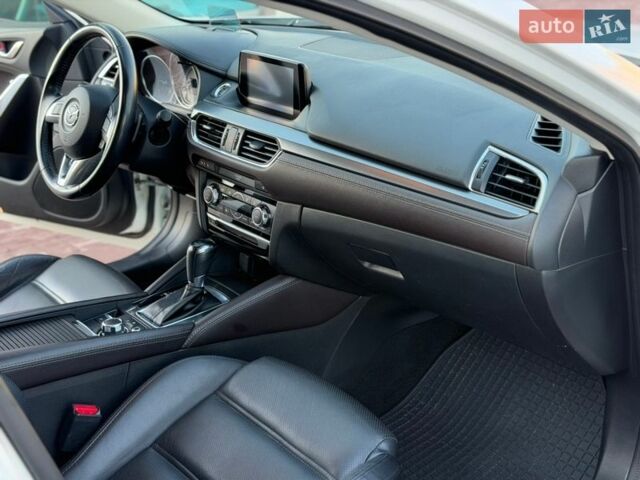 Білий Мазда 6, об'ємом двигуна 2.2 л та пробігом 170 тис. км за 14999 $, фото 57 на Automoto.ua