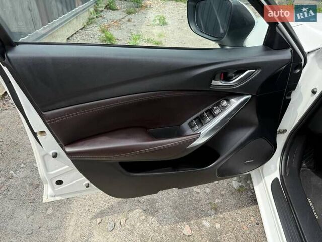 Белый Мазда 6, объемом двигателя 2.2 л и пробегом 256 тыс. км за 15200 $, фото 21 на Automoto.ua