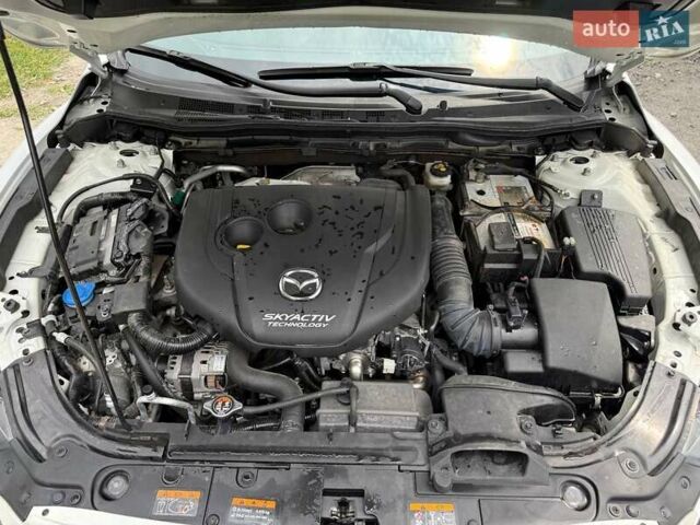 Белый Мазда 6, объемом двигателя 2.2 л и пробегом 256 тыс. км за 15200 $, фото 41 на Automoto.ua