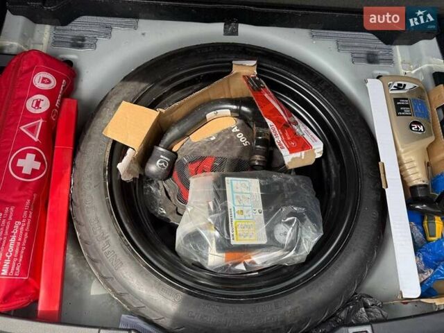 Белый Мазда 6, объемом двигателя 2.2 л и пробегом 256 тыс. км за 15200 $, фото 18 на Automoto.ua