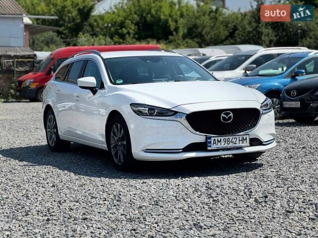 Белый Мазда 6, объемом двигателя 2.19 л и пробегом 333 тыс. км за 17867 $, фото 5 на Automoto.ua