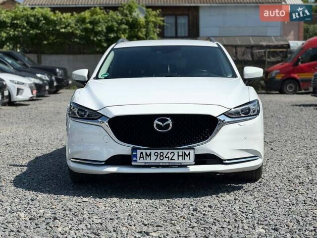 Белый Мазда 6, объемом двигателя 2.19 л и пробегом 333 тыс. км за 17867 $, фото 2 на Automoto.ua