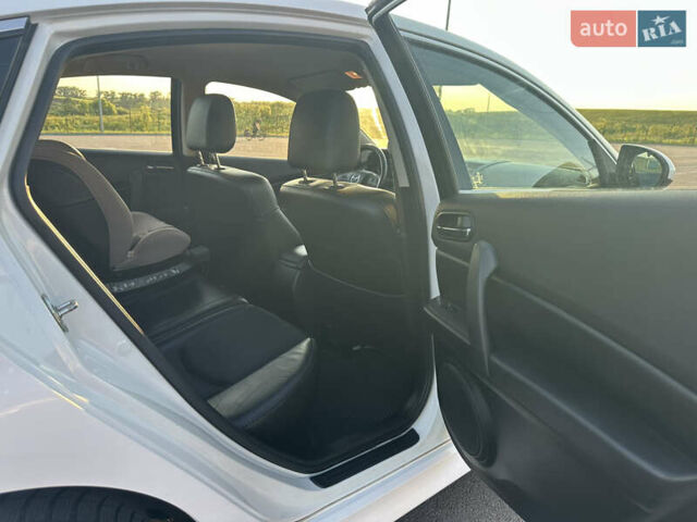 Белый Мазда 6, объемом двигателя 2.2 л и пробегом 279 тыс. км за 8200 $, фото 10 на Automoto.ua