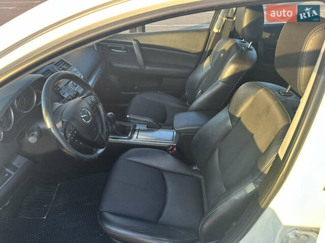 Белый Мазда 6, объемом двигателя 2.2 л и пробегом 279 тыс. км за 8200 $, фото 9 на Automoto.ua