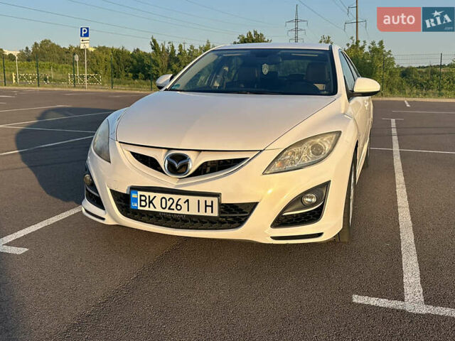 Белый Мазда 6, объемом двигателя 2.2 л и пробегом 279 тыс. км за 8200 $, фото 1 на Automoto.ua