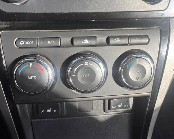 Білий Мазда 6, об'ємом двигуна 2 л та пробігом 177 тис. км за 8900 $, фото 11 на Automoto.ua