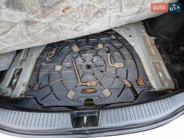 Бежевый Мазда 6, объемом двигателя 1.8 л и пробегом 364 тыс. км за 2900 $, фото 24 на Automoto.ua