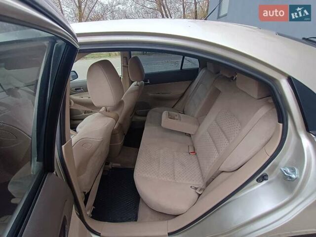 Бежевий Мазда 6, об'ємом двигуна 2 л та пробігом 130 тис. км за 4499 $, фото 16 на Automoto.ua