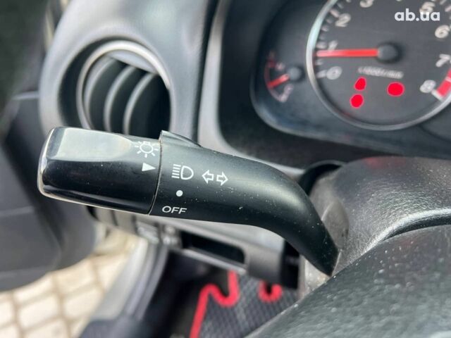 Бежевый Мазда 6, объемом двигателя 2 л и пробегом 187 тыс. км за 4190 $, фото 21 на Automoto.ua