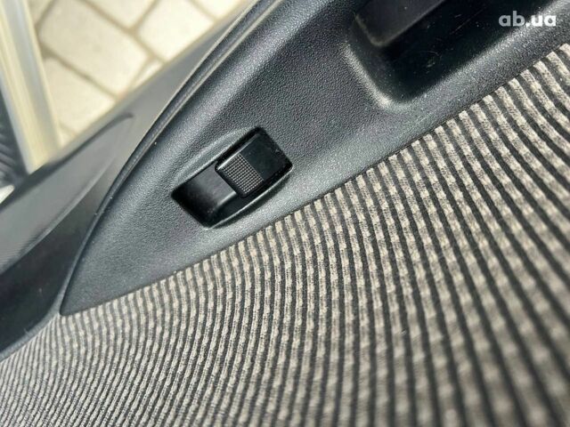 Бежевый Мазда 6, объемом двигателя 2 л и пробегом 187 тыс. км за 4190 $, фото 30 на Automoto.ua