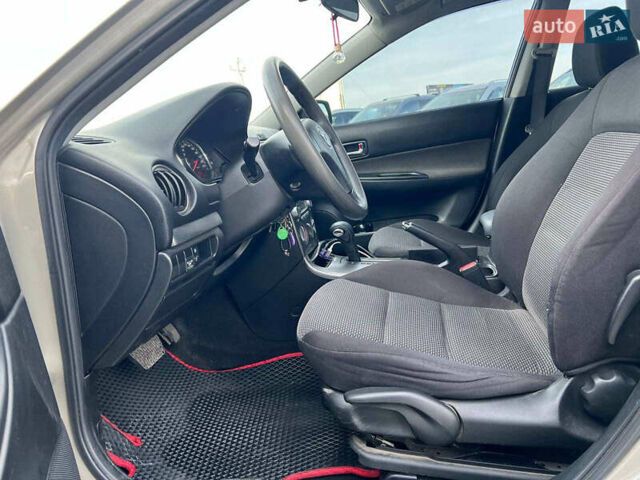 Бежевый Мазда 6, объемом двигателя 2 л и пробегом 187 тыс. км за 4190 $, фото 18 на Automoto.ua