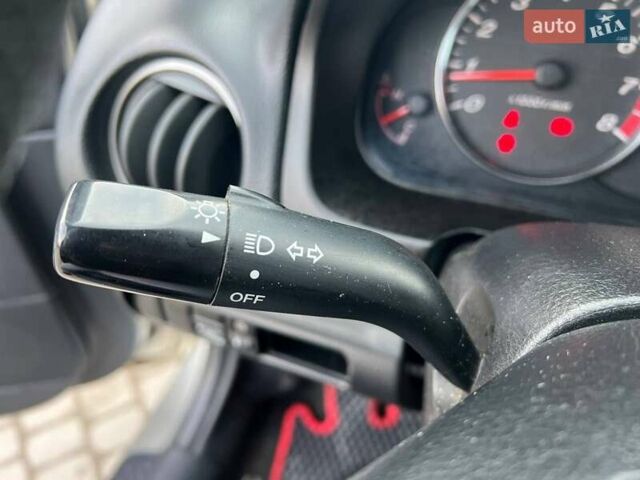 Бежевый Мазда 6, объемом двигателя 2 л и пробегом 187 тыс. км за 4190 $, фото 21 на Automoto.ua