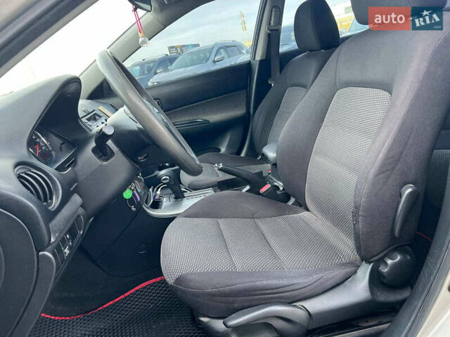 Бежевый Мазда 6, объемом двигателя 2 л и пробегом 187 тыс. км за 4190 $, фото 17 на Automoto.ua